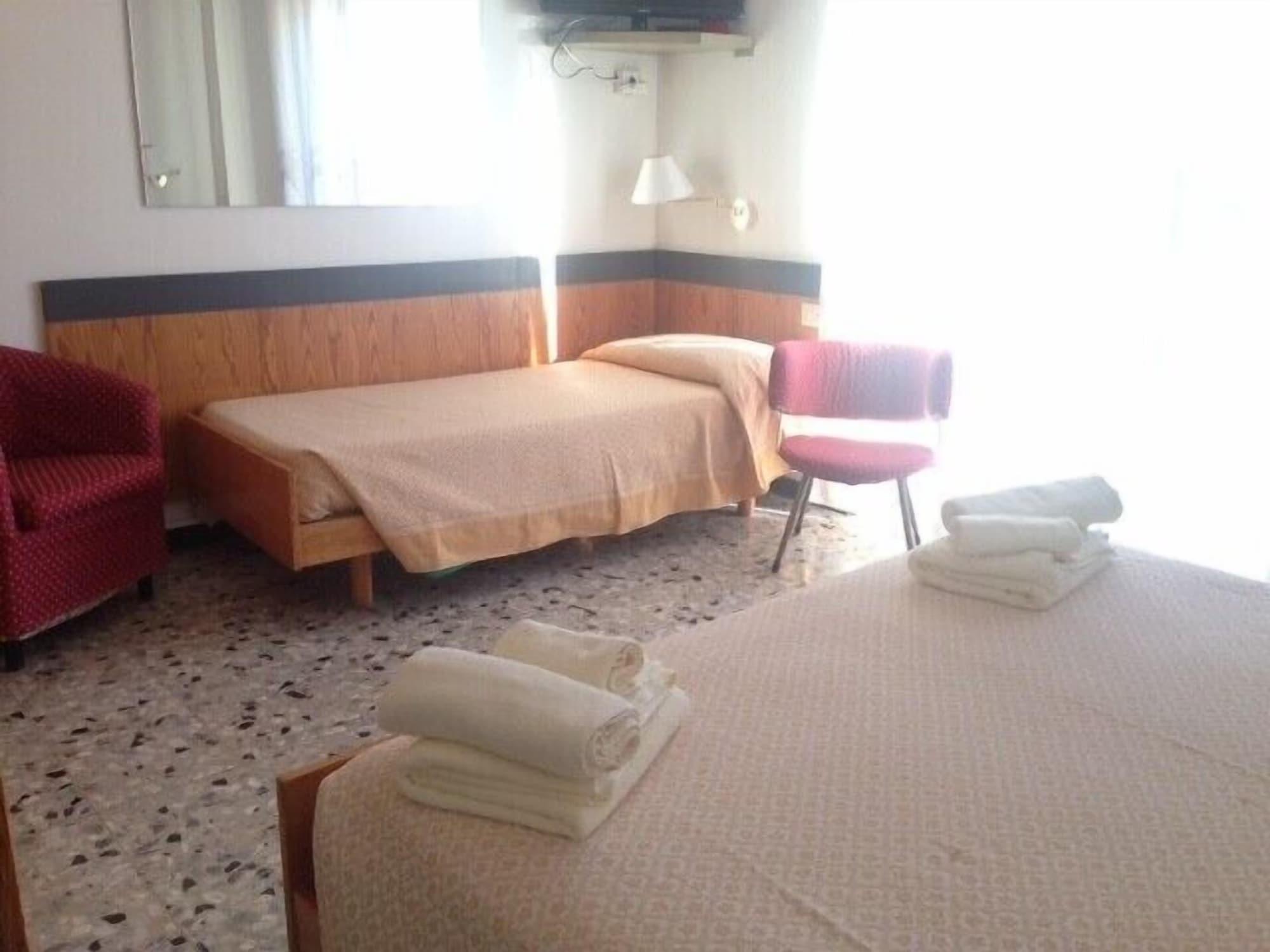Hotel Minerva Pietra Ligure Exterior photo